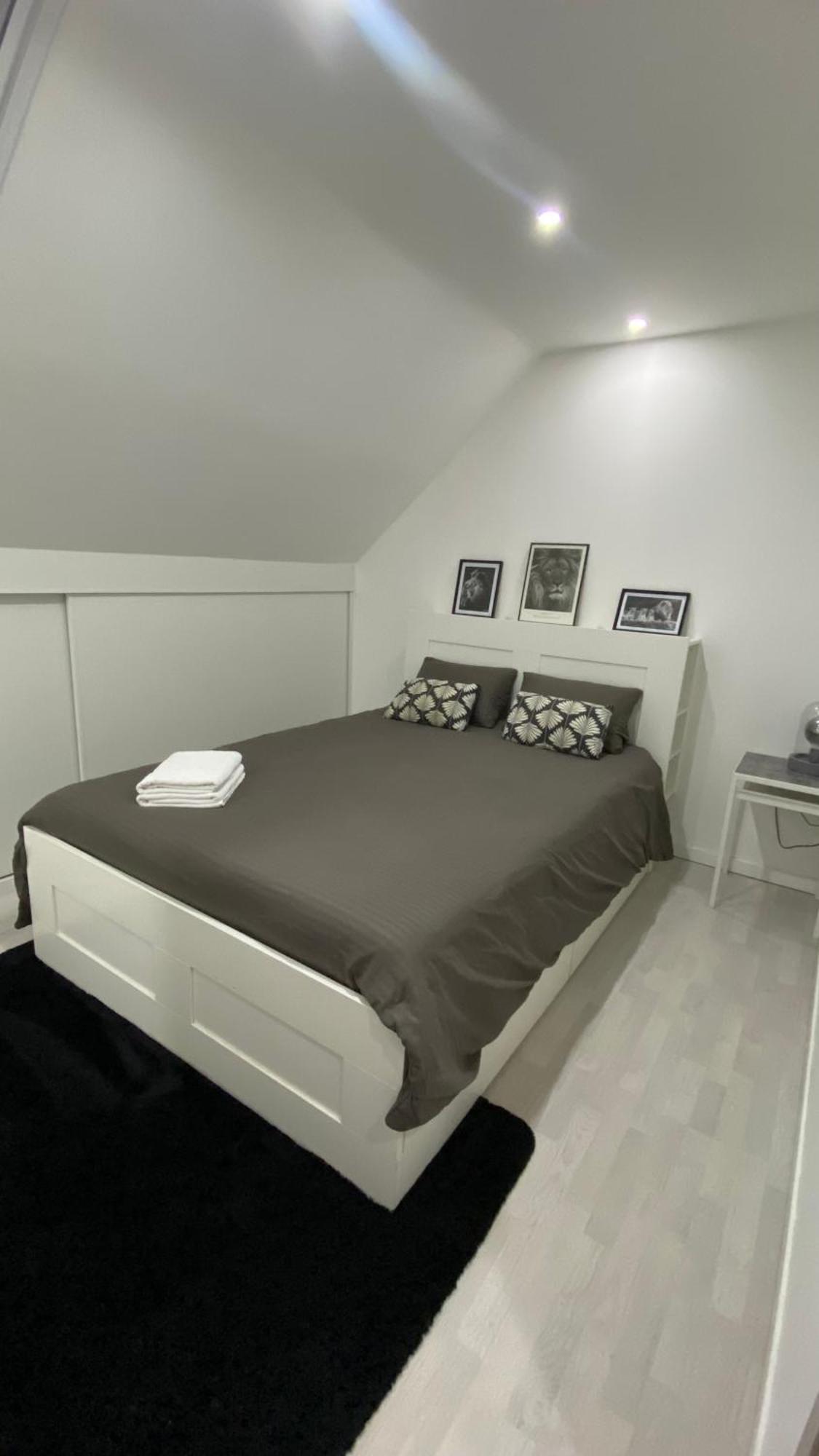 Next2Airport - Appartement House Of Lions Ransart Bagian luar foto
